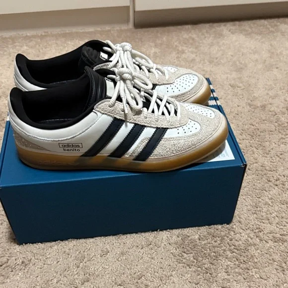 Adidas Bad Bunny Gazelle - Picture 3 of 3